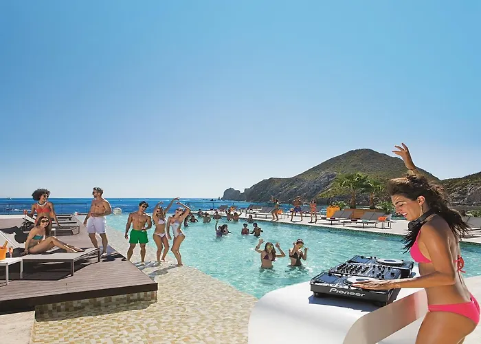 Resort Breathless - Adults Only